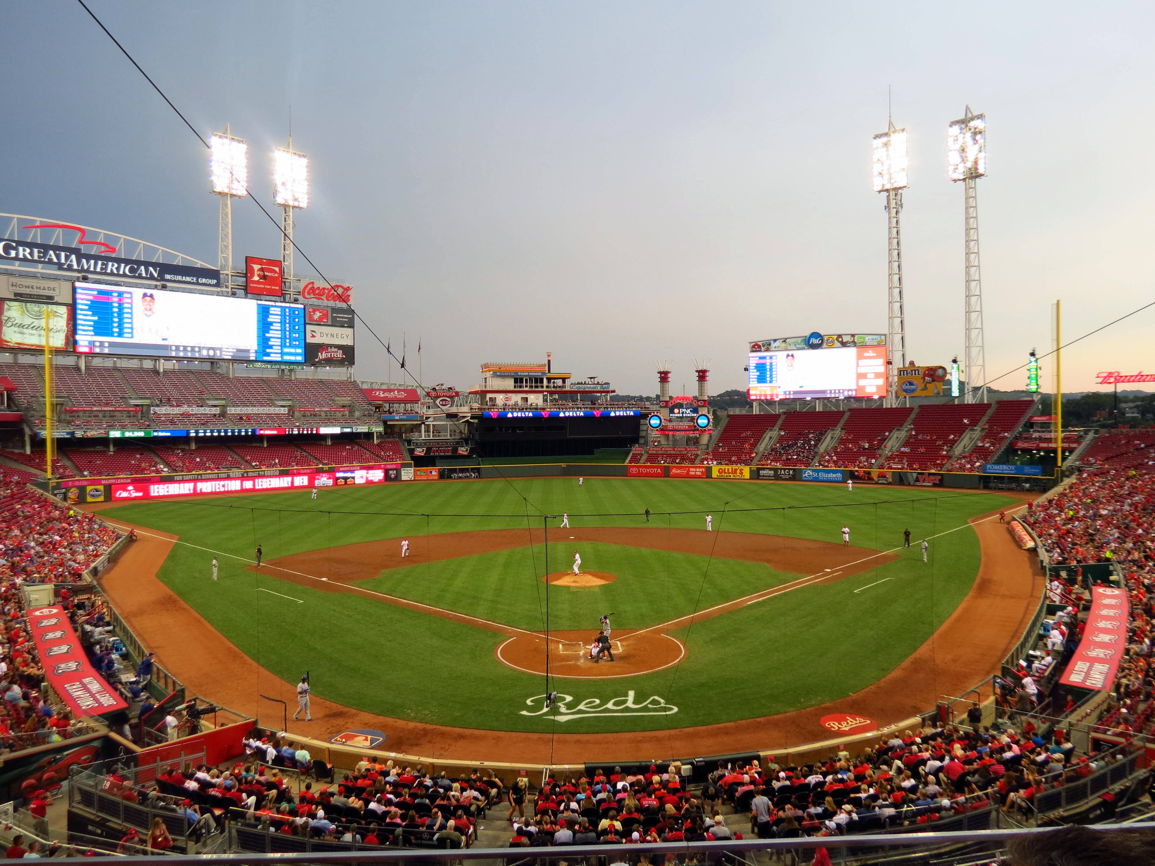 Cincinnati Reds playing the Texas Rangers at Great American Ball Park